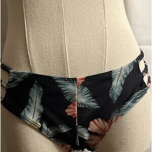 ZAFUL - Size 6 - STRAPPY SIDES BIKINI SWIM SUIT BOTTOM,black,pink,green Floral